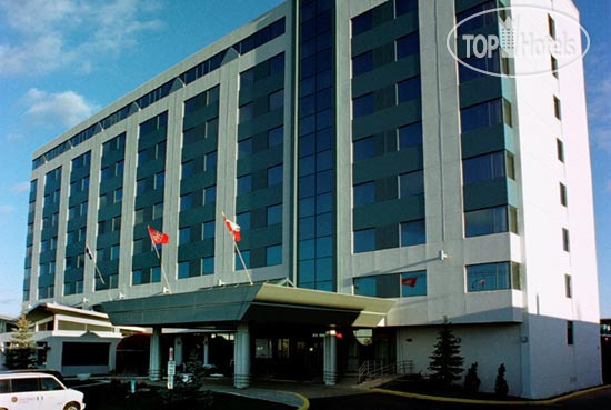 New photos from tourists Crowne Plaza Montreal Airport 4*