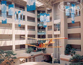 Hotelier's photos Holiday Inn Montreal-Longueuil 4*