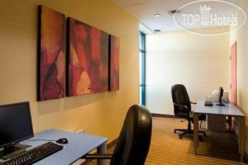 New photos from tourists Park Inn Hotel and Suites Monreal Airport 2*