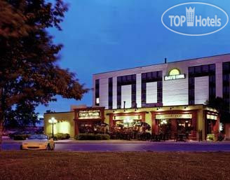 Hotelier's photos Days Inn Ottawa West 3*