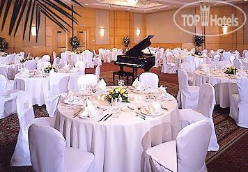 New photos from tourists Toronto Marriott Downtown Eaton Centre 4*