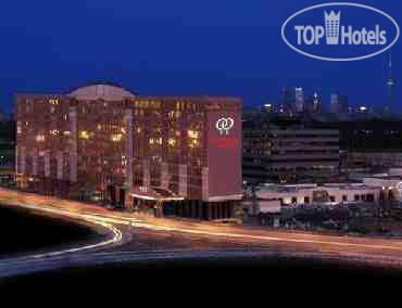 Hotelier's photos Doubletree By Hilton - Toronto Airport 3*