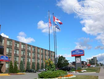 Hotelier's photos Howard Johnson Hotel - Aurora 2*