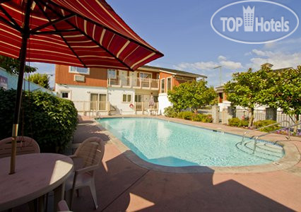 New photos from tourists Comfort Inn & Suites North Vancouver Hotel 3*