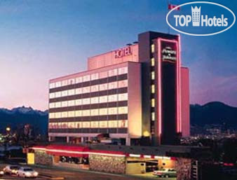 Фото Howard Johnson Plaza Hotel Vancouver