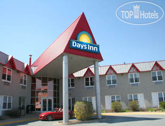 Hotelier's photos Days Inn Dartmouth 3*