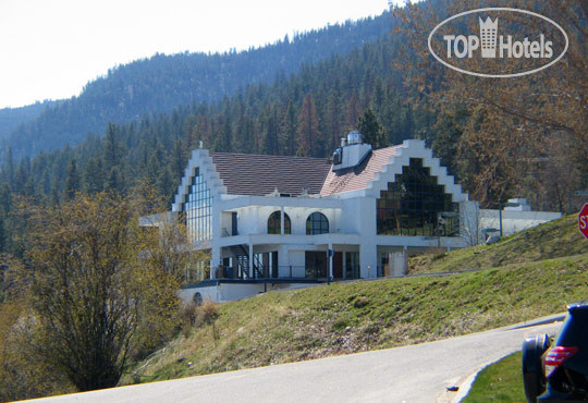 Hotelier's photos Lake Okanagan Resort 3*