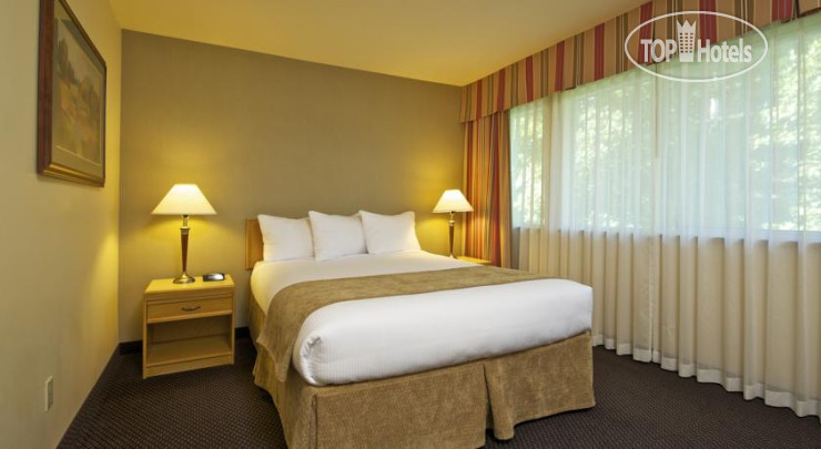 New photos from tourists Coast Tsawwassen Inn 3*