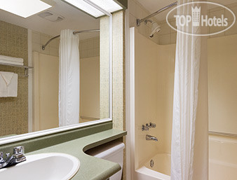 New photos from tourists Travelodge Langley City 2*