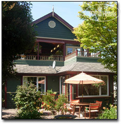 Hotelier's photos Across The Harbour Bed & Breakfast 3*