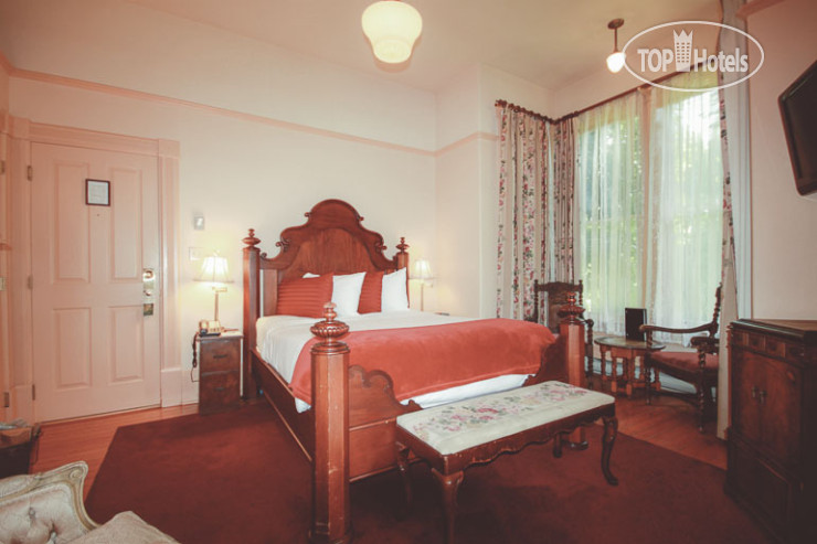 New photos from tourists Spinnakers Gastro Brewpub & GuestHouses 3*