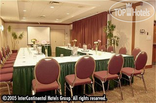 New photos from tourists Holiday Inn International Vancouver Airport 4*