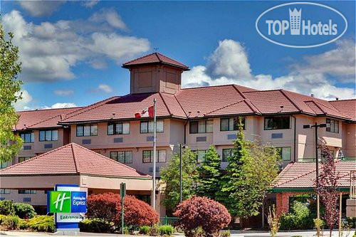 Hotelier's photos Holiday Inn Express Kelowna 2*