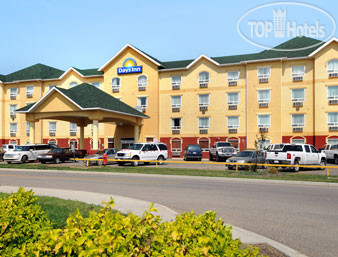 Hotelier's photos Days Inn Dawson Creek 2*
