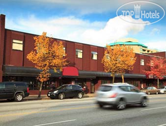 Hotelier's photos Howard Johnson North Burnabys Boutique Hotel 3*