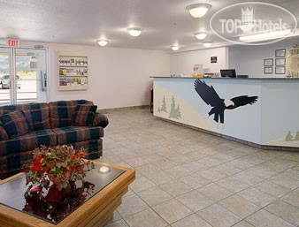 New photos from tourists Super 8 Invermere 2*