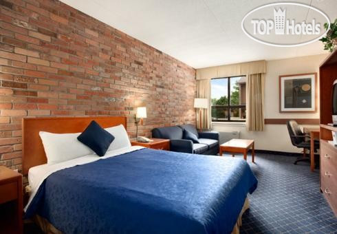 New photos from tourists Travelodge Barrie on Bayfield 2*