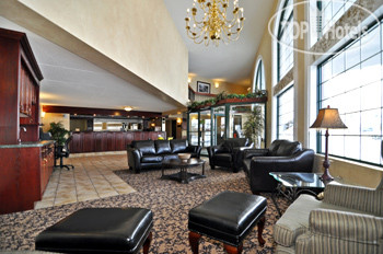 Hotelier's photos Best Western Plus Couchiching Inn 3*