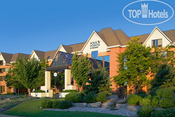Hotelier's photos Four Points by Sheraton St. Catharines Niagara Suites 5*