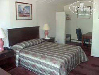 New photos from tourists Howard Johnson Express Inn Barrie Ontario 2*