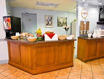 New photos from tourists Howard Johnson Hamilton 2*