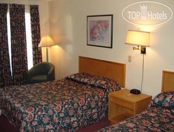 New photos from tourists Howard Johnson Kemptville 3*