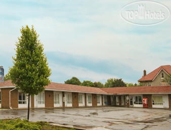 Hotelier's photos Knights Inn Kingston 1*