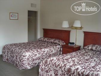 New photos from tourists Knights Inn London Ontario 2*