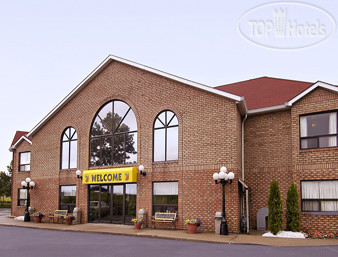 Hotelier's photos Super 8 Mt Hope Hamilton Intl Arpt ON 2*
