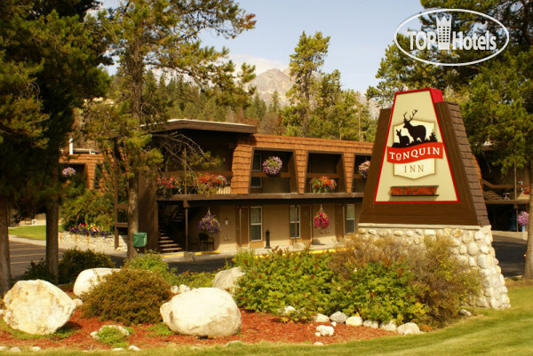 Hotel photo Tonquin Inn 3*