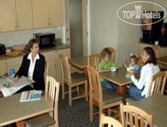 New photos from tourists Howard Johnson Express Inn Calgary AB 3*