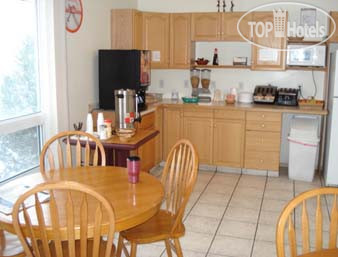 New photos from tourists Howard Johnson Express Inn Lethbridge 2*