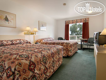 New photos from tourists Super 8 Calgary Shawnessy Area 2*