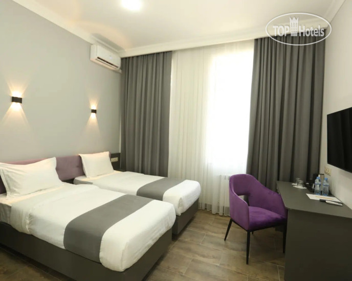 New photos from tourists Parklane Hotel