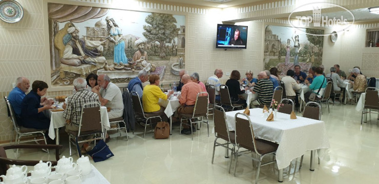 New photos from tourists Sharq Plaza hotel
