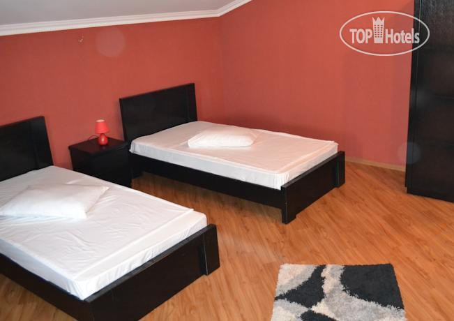 New photos from tourists Isaka Hotel