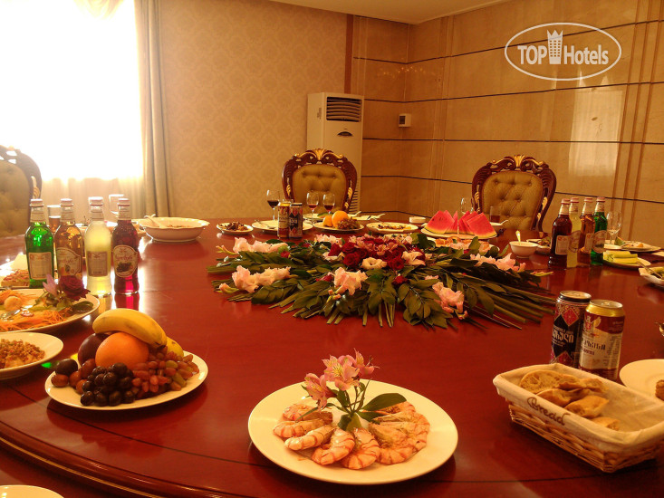 New photos from tourists Fund Hotel
