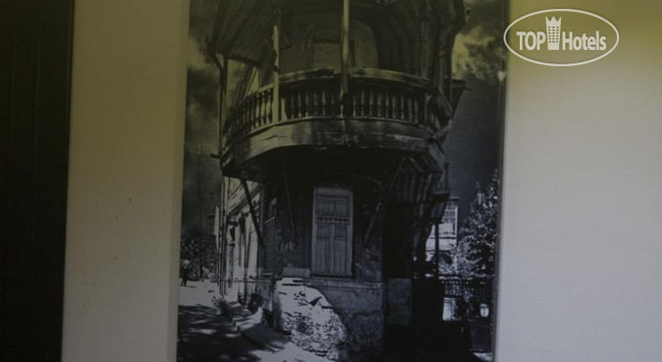 Photos Log Inn Boutique Hotel