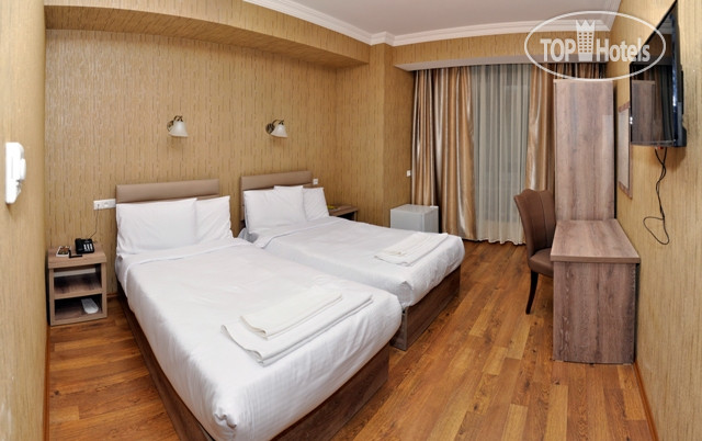Hotel photo L Plaza Hotel 4*