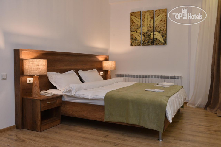 New photos from tourists King Tom Hotel