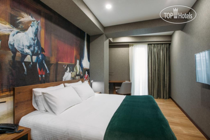 Hotelier's photos Theory 5*