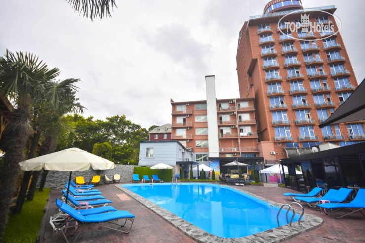 Фото Genatsvale Hotel