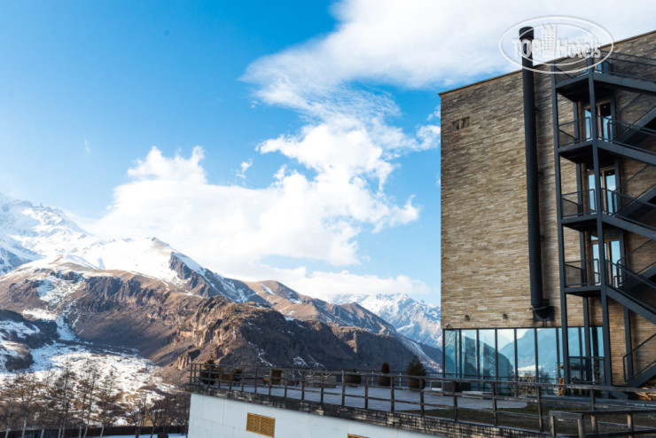 Hotelier's photos Rooms Hotel Kazbegi 4*