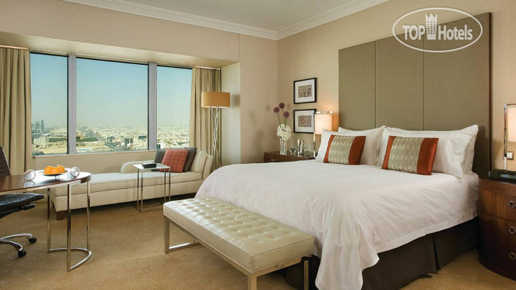 New photos from tourists Four Seasons Hotel Riyadh at Kingdom Centre 5*