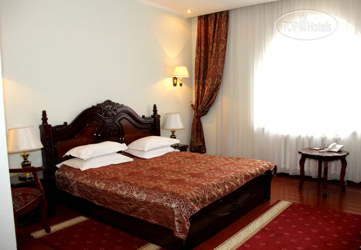 New photos from tourists Lion 4*