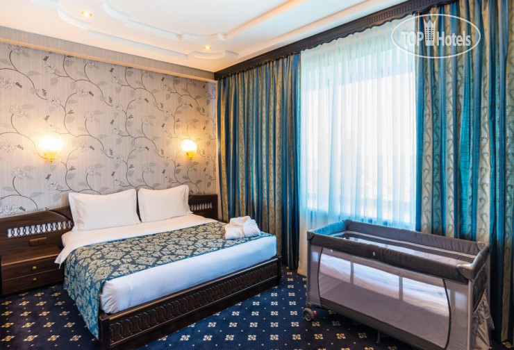 New photos from tourists Royal Palace 3*