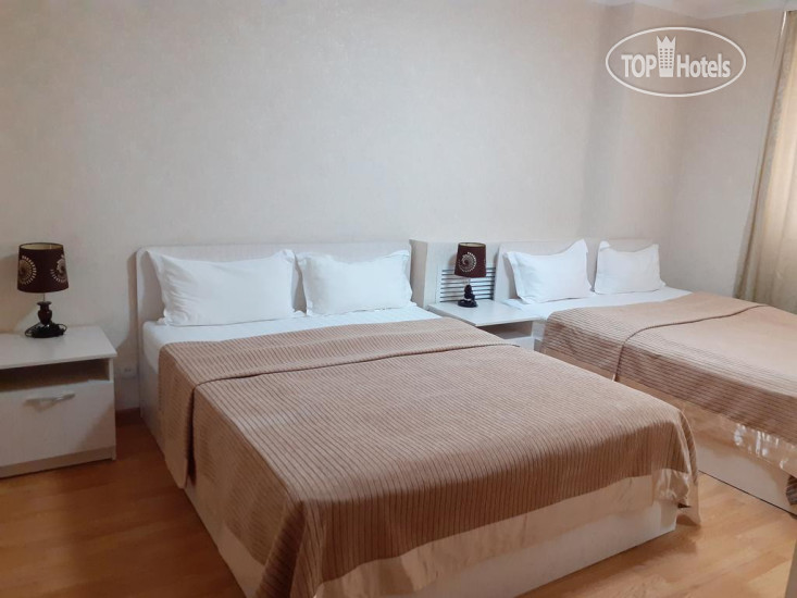New photos from tourists City Hotel 3*