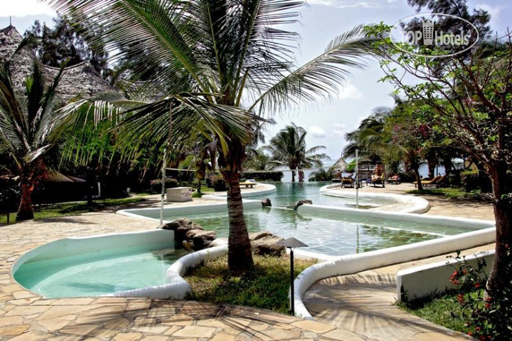 New photos from tourists Coral Key Beach Resort Malindi 4*