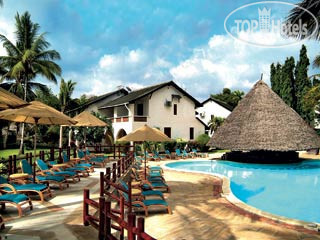 Hotelier's photos Pinewood Beach Resort & Spa 4*