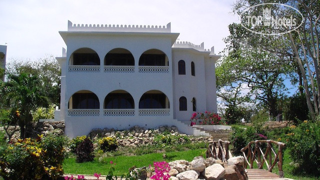 Hotel photo Hillpark Hotel - Tiwi Beach 3*